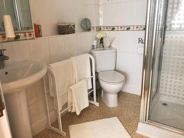 Keppel Gate B&B - Silver Birch Ensuite Room Overseal Екстер'єр фото